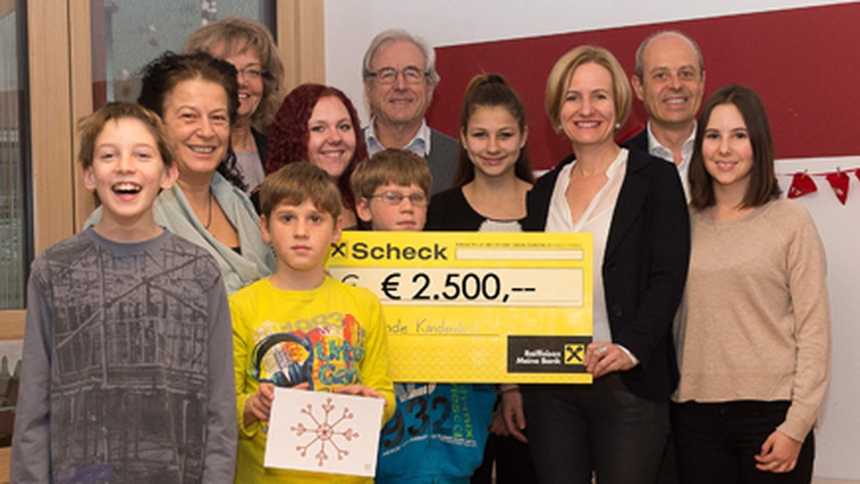 Kreatives Teamwork für den guten Zweck Kreatives Teamwork für den guten Zweck